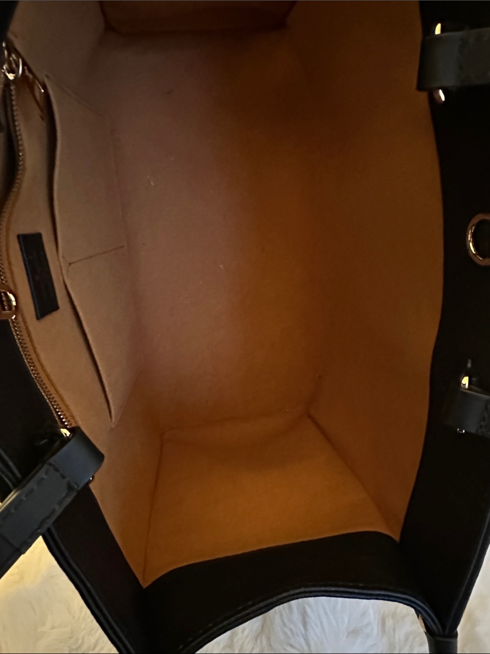 Black MEDIUM On the Go MM ✨STYLE✨Embossed leather bag black and gold - Picture 7 of 16